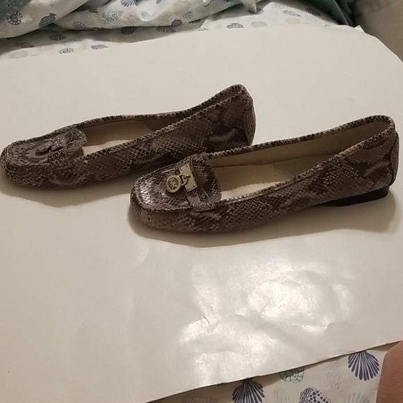 Michael kors loafers - Picture 10 of 11